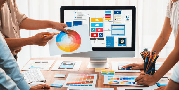 creative front-end developer brainstorming ui design. scrutinize - 定制开发软件 個照片及圖片檔