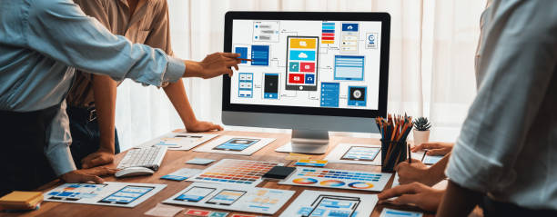 creative front-end developer brainstorming ui design. scrutinize - 定制开发软件 個照片及圖片檔